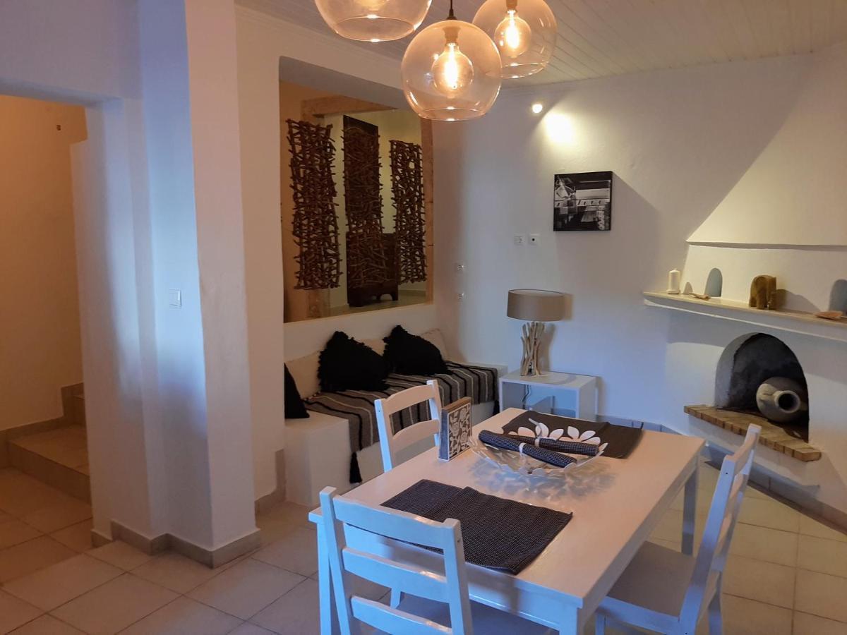 Villa Aspros - Traditionell, Ruhig Und Strandnah Liapades Bagian luar foto