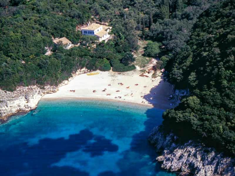 Villa Aspros - Traditionell, Ruhig Und Strandnah Liapades Bagian luar foto