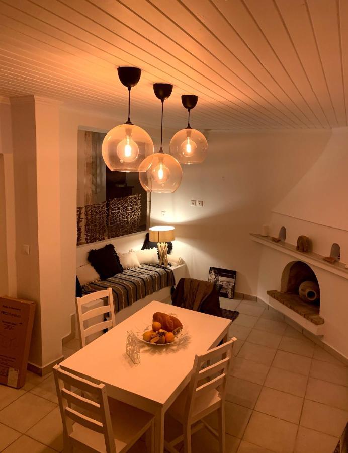 Villa Aspros - Traditionell, Ruhig Und Strandnah Liapades Bagian luar foto