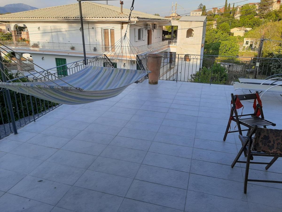 Villa Aspros - Traditionell, Ruhig Und Strandnah Liapades Bagian luar foto
