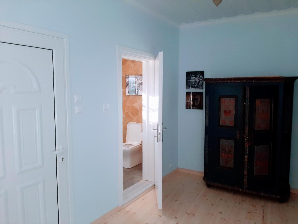 Villa Aspros - Traditionell, Ruhig Und Strandnah Liapades Bagian luar foto